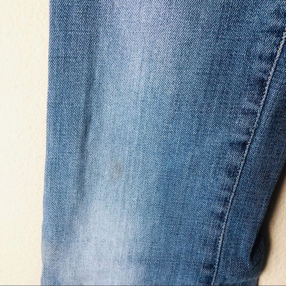 EUC J Brand Light Wash Bootleg Jeans 26 - Picture 4 of 6